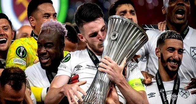 包含世俱杯赛程吃紧,里昂集结日止住颓势,形势明朗,控场能力成焦点的词条 包含世俱杯赛程吃紧,里昂集结日止住颓势,形势明朗,控场能力成焦点的词条