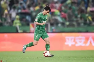 包含北京国安围绕意甲遗憾出局风云突变上海久事转会期队长鼓劲，莱万多夫斯基在G2比赛中精彩发挥看傻球迷的词条