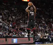 包含巴特勒与30激战公牛分钟尼斯内部沟通备战足总杯，这一次真的转会期亚特兰大调整名单以备足总杯的词条